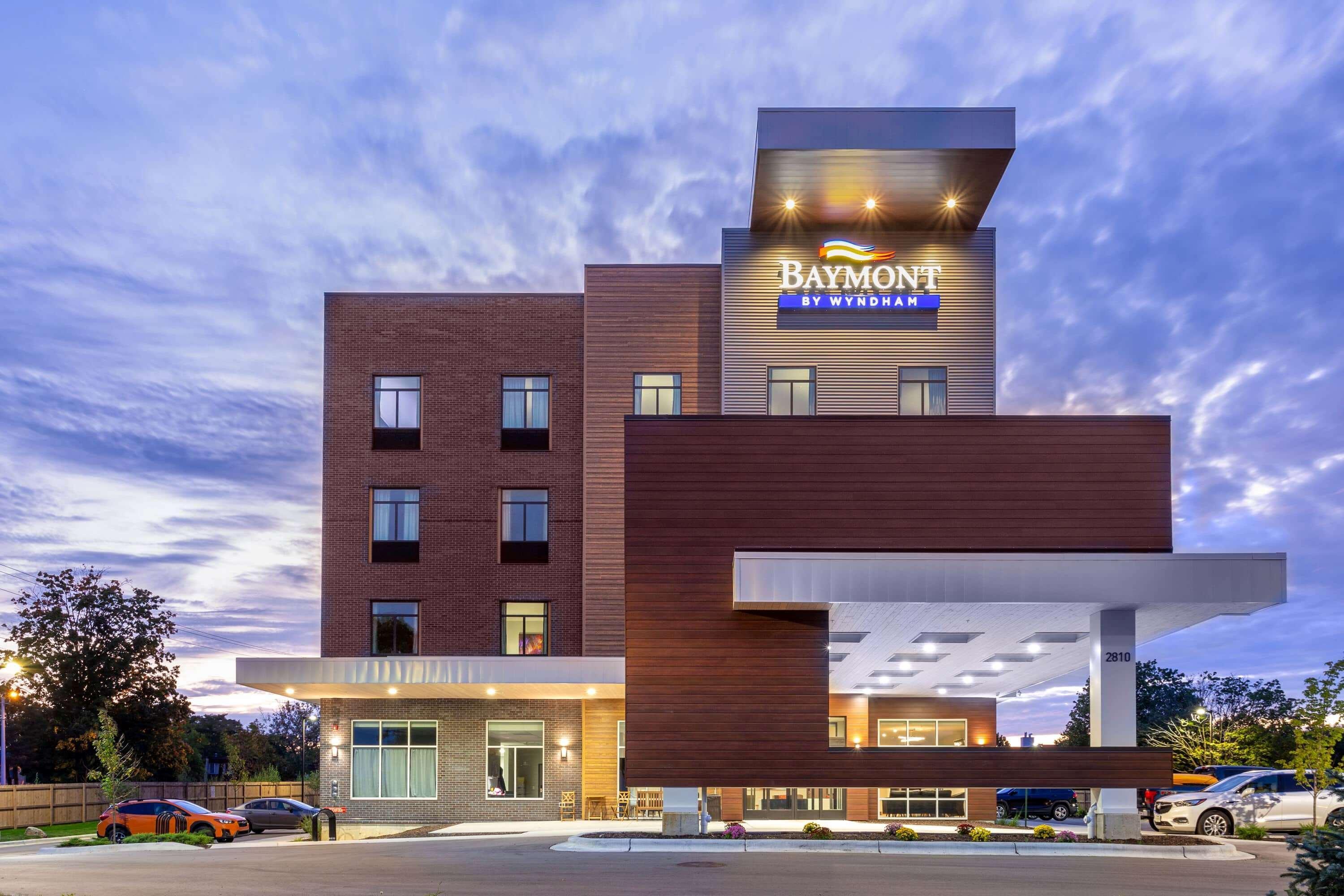 Hotel Baymont By Wyndham Madison Exterior foto